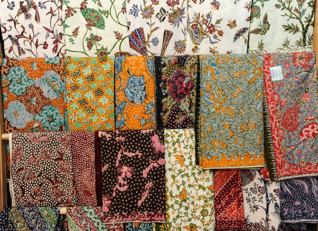 Warna Warni dan Corak  Batik  Jawa Pesona Indonesia